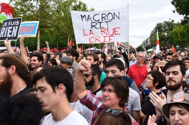 Biểu tình phản đối chính sách của ông Macron tại Pháp. Ảnh: AFP