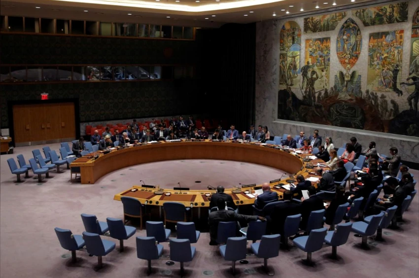 Hội đồng Bảo an LHQ họp lên án Triều Tiên ngày 29-8. Ảnh: REUTERS