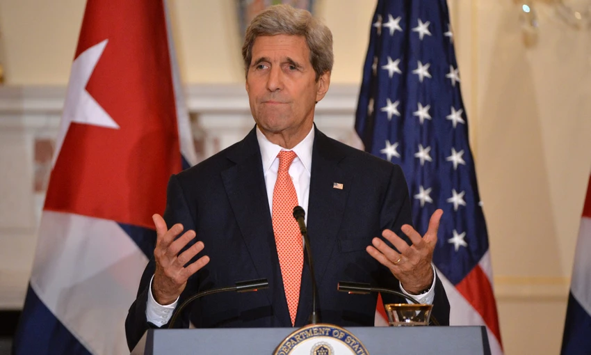 Ông John Kerry, Ngoại trưởng Mỹ dưới thời Obama từng có hàng trăm giờ đối thoại với người đồng cấp Iran trong hơn 20 tháng về thỏa thuận hạt nhân Iran. Ảnh: GUARDIAN