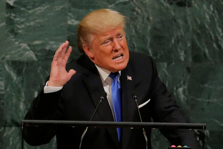Tổng thống Mỹ Donald Trump phát biểu tại kỳ họp Đại Hội đồng LHQ ngày 19-9, đe dọa sẽ “hủy diệt hoàn toàn” Triều Tiên nếu không từ bỏ vũ khí hạt nhân. Ảnh: REUTERS