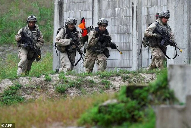 Binh sĩ Hàn Quốc trong một cuộc tập trận. Ảnh: AFP