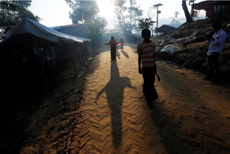 Người Rohingya tại một trại tị nạn ở Bangladesh ngày 23-10. Ảnh: REUTERS
