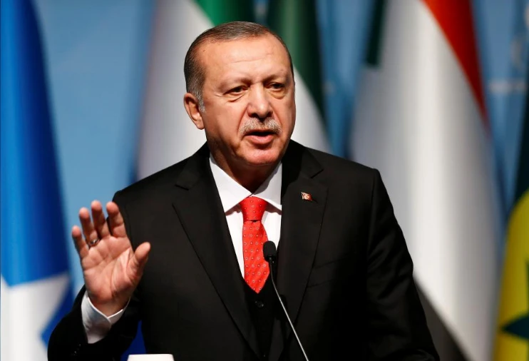 Tổng thống Thổ Nhĩ Kỳ Tayyip Erdogan tại cuộc họp báo sau hội nghị bất thường của Tổ chức Hợp Tác Hồi giáo (OIC) ở Istanbul (Thổ Nhĩ Kỳ) ngày 13-12. Ảnh: REUTERS