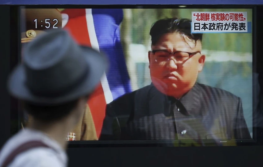 Triều Tiên đập bỏ 5 tòa nhà ở bãi thử hạt nhân Punggye-ri ảnh 2 Lãnh đạo Triều Tiên Kim Jong-un từng nói sẽ mời chuyên gia và nhà báo phương Tây đến quan sát quá trình đóng cửa bãi thử hạt nhân Punggye-ri. Ảnh: AP