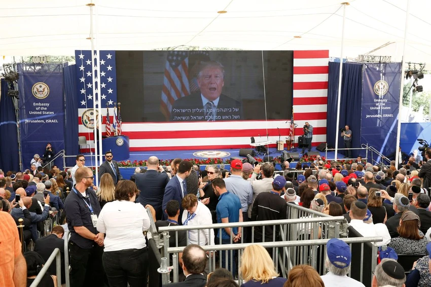 Mỹ chính thức khánh thành đại sứ quán ở Jerusalem ngày 14-5. Tổng thống Mỹ Donald Trump gửi đến buổi lễ thông điệp chúc mừng qua video. Ảnh: EPA