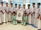 Tối nay đội bóng nhí Thái Lan sẽ xuất viện, họp báo