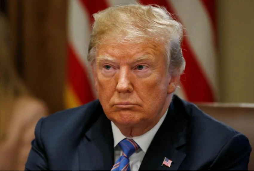Tổng thống Mỹ Donald Trump trong cuộc họp nội các tại Nhà Trắng ngày 18-7. Ảnh: REUTERS