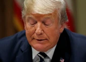 Sau thượng đỉnh với ông Putin, ông Trump càng biện hộ càng rối