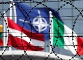 Nga gọi NATO là khối quân sự 'vô dụng'