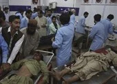 Đánh bom kinh hoàng ở Pakistan, 132 người chết 