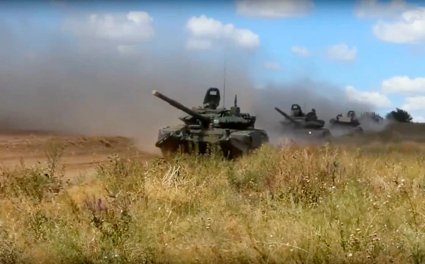 Xe tăng Nga trong cuộc tập trận Vostok 2018 ở TP Chita, đông Siberia (Nga) ngày 11-9. Ảnh: AP