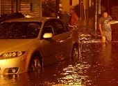 Bờ Đông Mỹ ngập lụt vì bão Florence