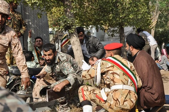 Trong số người chết có tám binh sĩ Lực lượng Vệ binh Cách mạng Iran, 20 người thuộc lực lượng này bị thương. Ảnh: AFP