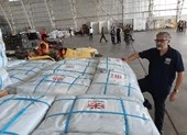 Máy bay các nước bắt đầu đưa hàng cứu trợ đến Palu