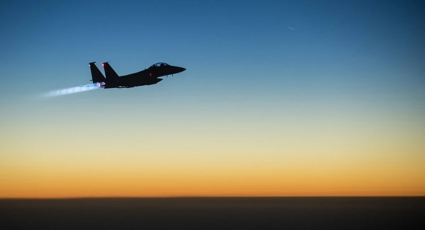 Báo Nga đưa tin F-15 của Mỹ vừa không kích nhầm đồng minh tay súng người Kurd đang đánh IS ở Syria. Ảnh: US FORCE