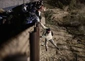 Ông Trump gặp rủi ro nếu xây tường Mexico