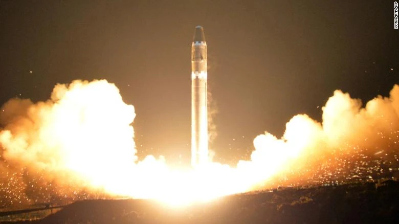 Triều Tiên thử tên lửa đạn đạo xuyên lục địa Hwasong-15 tháng 11-2018, lần thử tên lửa cuối cùng của Triều Tiên tính đến thời điểm này. Ảnh: AP