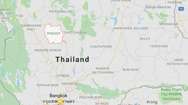 Tỉnh Phichit (trong vòng tròn đỏ) ở phía bắc Bangkok, nơi đang có những hoạt động quân sự bất thường trước tin đồn có thể có đảo chính. Ảnh: GOOGLE