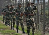 Pakistan bắn rơi 2 máy bay chiến đấu Ấn Độ ở Kashmir 