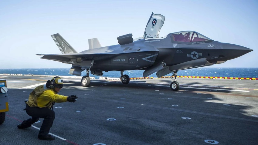 Tiêm kích tàng hình đa năng F-35 của Mỹ. Ảnh: NATIONAL INTEREST