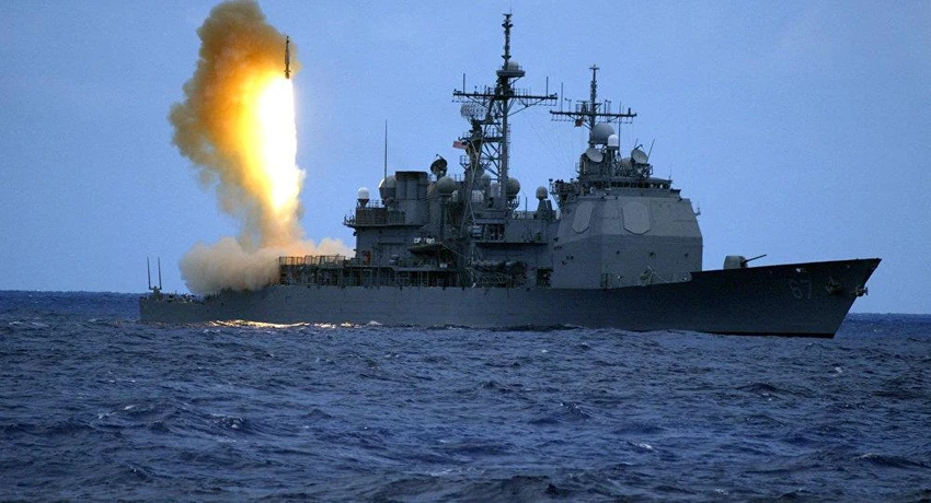 Tên lửa SM-3 được phóng từ tàu khu trục tên lửa USS Shiloh của Mỹ. Ảnh: AFP