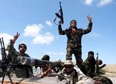 Libya: Saudi Arabia 'bơm' hàng chục triệu USD để đánh Tripoli