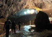 Ông Elon Musk mang tàu ngầm mini giải cứu đội bóng Thái