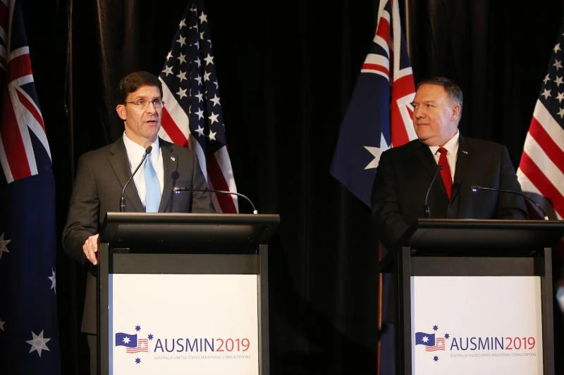 Bộ trưởng Quốc phòng Mỹ Mark Esper (trái) và Ngoại trưởng Mỹ Mike Pompeo tại cuộc họp báo ở Sydney (Úc) ngày 4-8. Ảnh: DETTY IMAGES
