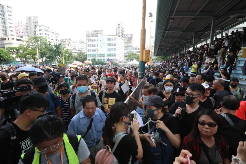 Biểu tình tại Hong Kong ngày 11-8. Ảnh: SCMP