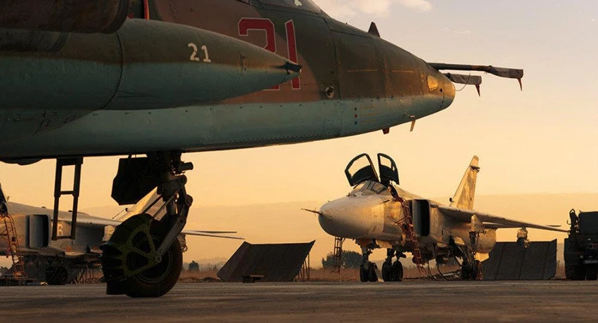 Máy bay chiến đấu Nga tại căn cứ không quân Hmeymim ở Syria. Ảnh: RUSSIA DEFENCE MINISTRY