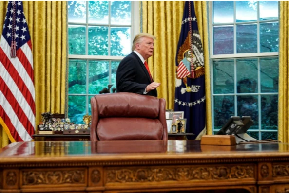 Tổng thống Mỹ Donald Trump tại Nhà Trắng ngày 5-9. Ông Trump bị chỉ trích vì định đưa đại diện Taliban đến Trại David đàm phán. Ảnh: REUTERS