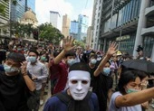 Hong Kong: Xuống đường phản đối cấm mang mặt nạ biểu tình