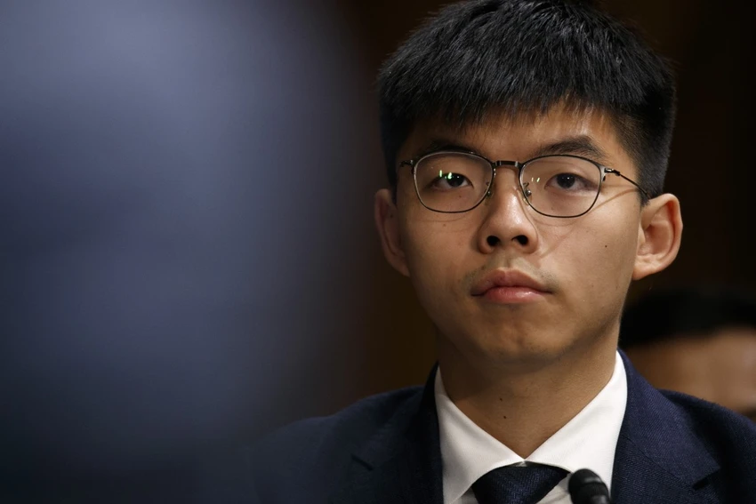 Hoàng Chi Phong vừa bị tòa án Hong Kong cấm đi London (Anh) để nhận giải thưởng về nhân quyền từ Quốc hội Anh. Ảnh: AP
