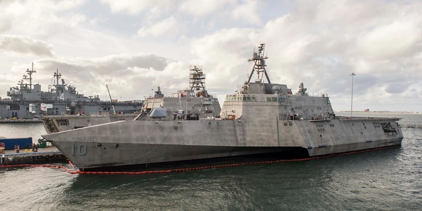 Tàu tác chiến duyên hải USS Gabrielle Giffords của Mỹ tại căn cứ hải quân San Diego. Ảnh: US NAVY