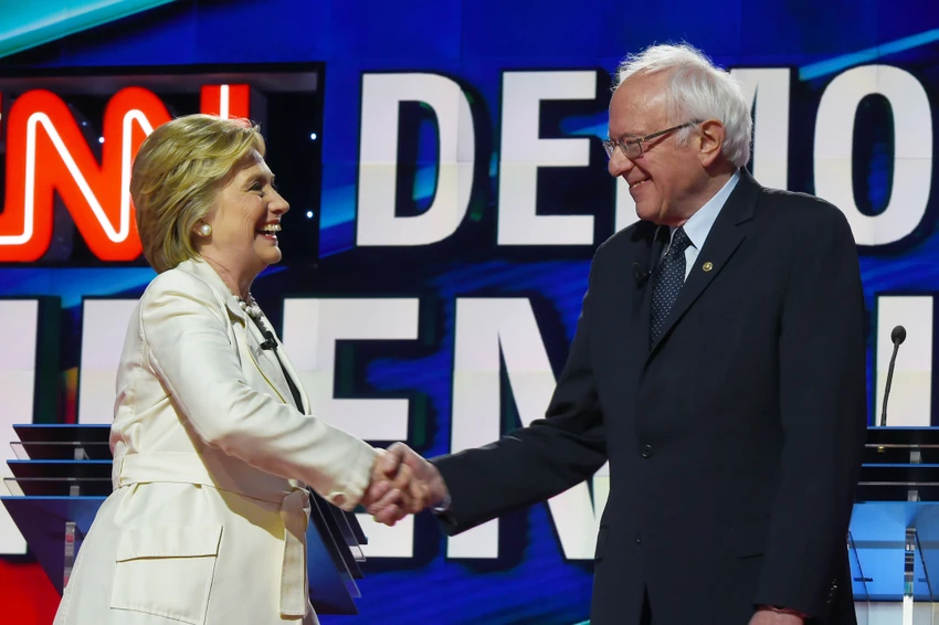 Ông Bernie Sanders và bà Hillary Clinton thời gian cạnh tranh vị trí đề cử ứng viên đại diện đảng Dân chủ trong đợt bầu cử tổng thống năm 2016. Ảnh: FORTUNE