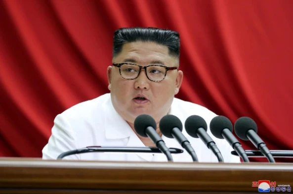 Lãnh đạo Triều Tiên Kim Jong-un phát biểu trong kỳ họp toàn thể thứ 5 của Ủy ban Trung ương Đảng Lao động Triều Tiên. Ảnh: KCNA cung cấp ngày 30-12