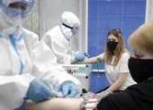 Ông Putin nói Bộ Y tế đã chứng nhận vaccine COVID-19 đầu tiên