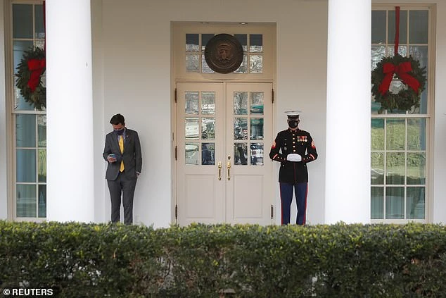 Ông Trump gặp một nhóm hạ nghị sĩ Cộng hòa bàn vụ bầu cử ảnh 1 Ông Trump gặp một nhóm hạ nghị sĩ Cộng hòa bàn vụ bầu cử ảnh 1