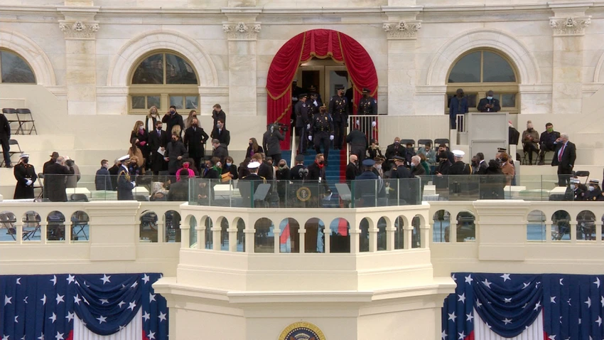 Trực tiếp: Ông Biden, bà Harris đã tuyên thệ nhậm chức ảnh 11 Trực tiếp: Ông Biden, bà Harris đã tuyên thệ nhậm chức ảnh 11