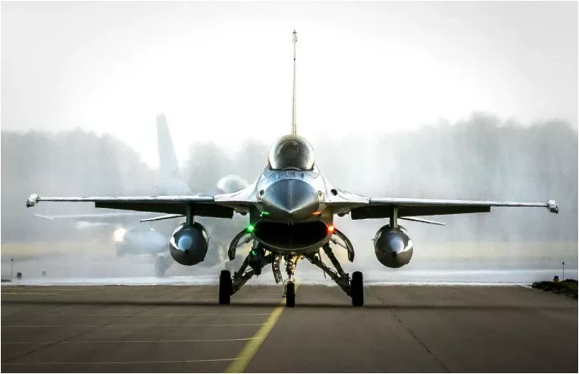 F-16 Ukraine dùng vũ khí phương Tây đánh Nga.PNG