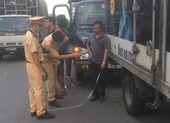 Tai nạn ô tô liên hoàn trên xa lộ Hà Nội