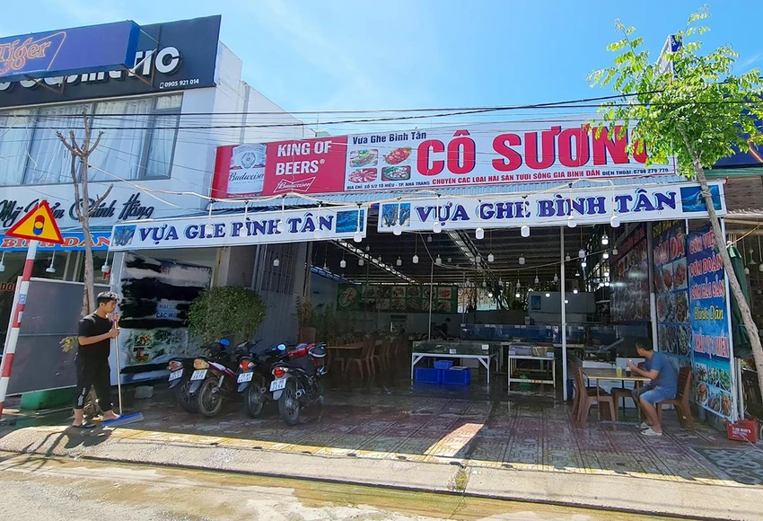 Các bên muốn khép lại tranh cãi hóa đơn hải sản 42,5 triệu đồng tại quán Cô Sương. Ảnh: LÊ HIỀN. Các bên muốn khép lại tranh cãi hóa đơn hải sản 42,5 triệu đồng tại quán Cô Sương. Ảnh: LÊ HIỀN.