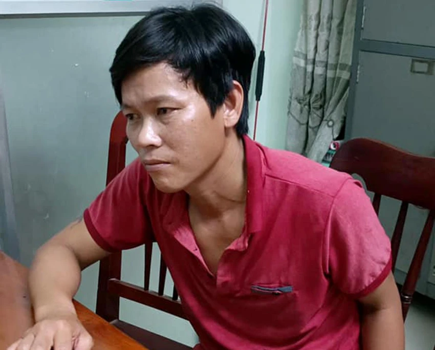 Nguyễn Hữu Lanh đánh công an phường khi bị nhắc nhở hát karaoke quá giờ quy định. Ảnh: CACC Nguyễn Hữu Lanh đánh công an phường khi bị nhắc nhở hát karaoke quá giờ quy định. Ảnh: CACC