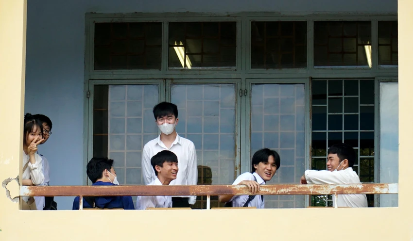 Ninh Thuận nhiều năm không tăng học phí. Ảnh: HUỲNH HẢI Ninh Thuận nhiều năm không tăng học phí. Ảnh: HUỲNH HẢI