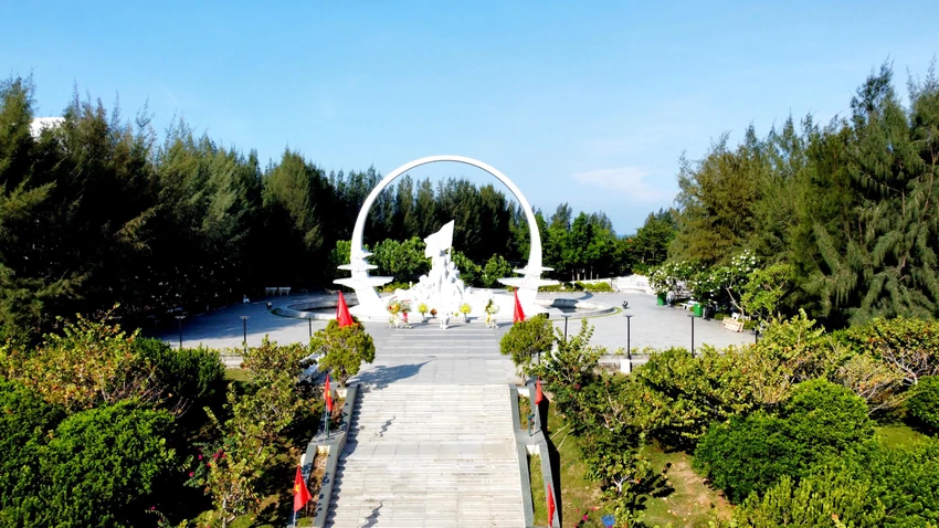 Khu tưởng niệm các chiến sĩ Gạc Ma. Ảnh: XN. Khu tưởng niệm các chiến sĩ Gạc Ma. Ảnh: XN.