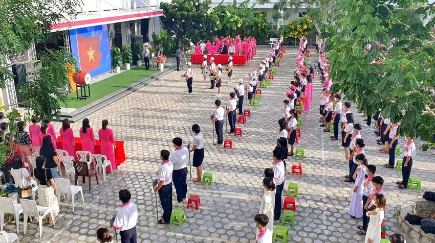 Hơn 148.000 học sinh tại Ninh Thuận hân hoan trong không khí khai giảng năm học mới. Ảnh: HH Hơn 148.000 học sinh tại Ninh Thuận hân hoan trong không khí khai giảng năm học mới. Ảnh: HH