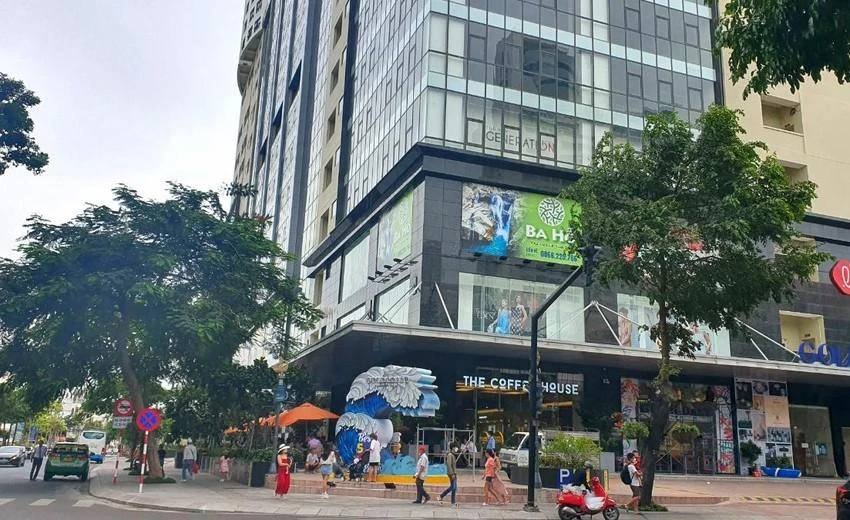 Khu đất trụ sở cũ của Trường Chính trị được giao cho doanh nghiệp không qua đấu giá. Ảnh: HH.