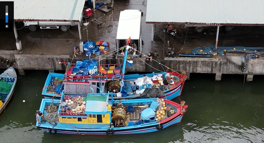 Khánh Hòa không cho tàu thuyền ra khơi từ 16 giờ ngày 26-9. Ảnh: HH. Khánh Hòa không cho tàu thuyền ra khơi từ 16 giờ ngày 26-9. Ảnh: HH.