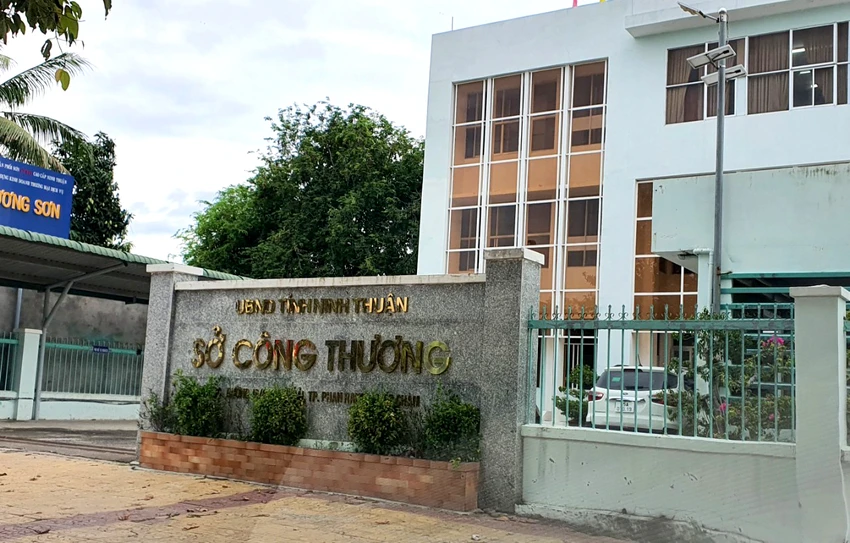 Sở Công thương là một trong 22 cơ quan, đơn vị có cán bộ được bốc thăm xác minh. Ảnh: HH.