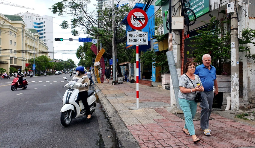 Doanh nghiệp du lịch cho rằng việc cấm này đang gây khó cho doanh nghiệp. Ảnh: HH